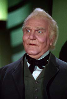 How tall is Frank Morgan?